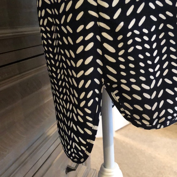 Navy and off white Loft summer dress - Picture 3 of 6